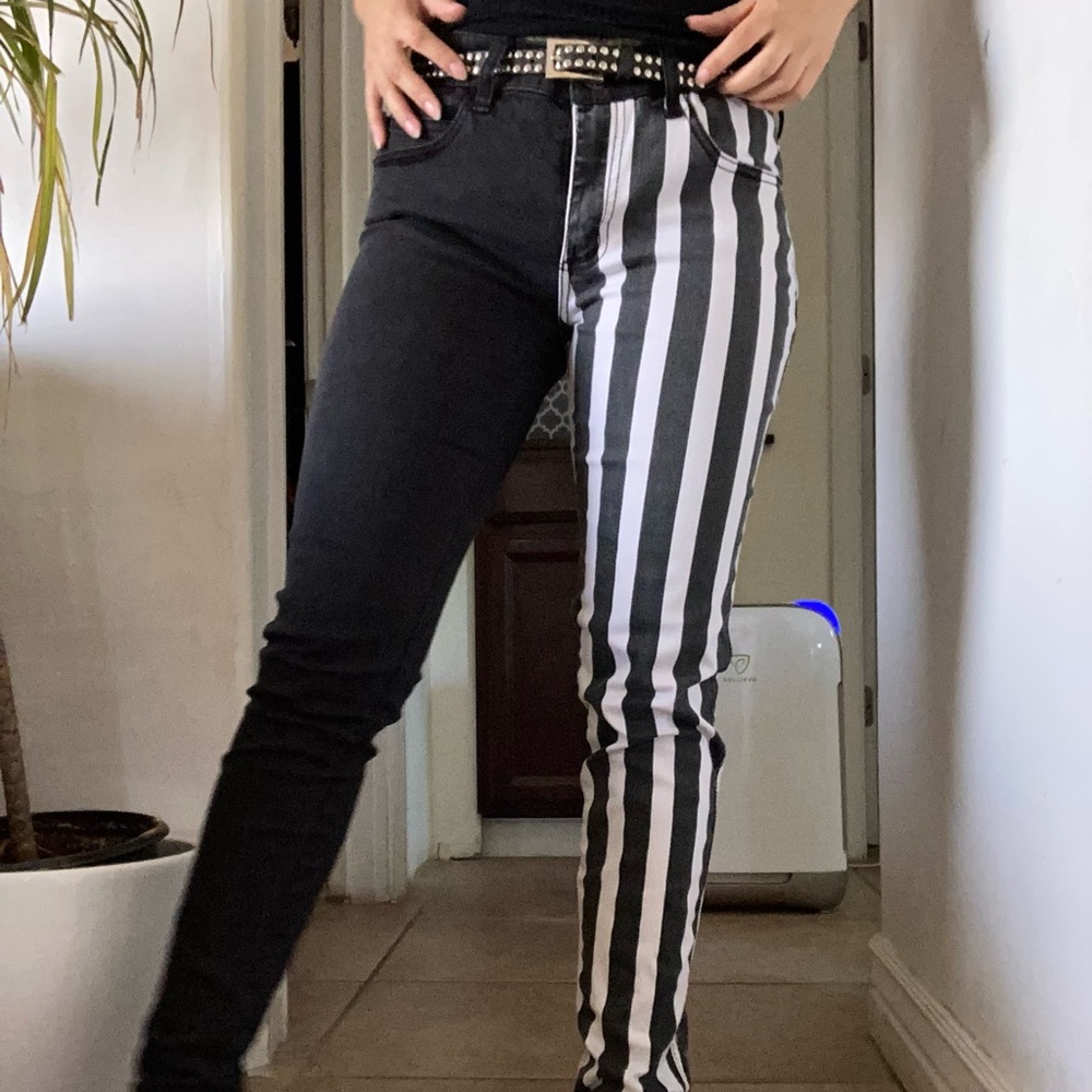 Royal bones pants, size 29